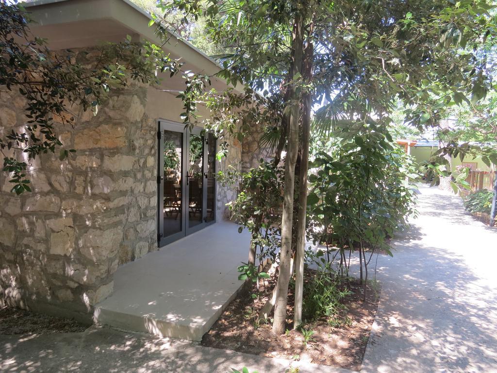 Camping Mia Bungalow & Mobile Home Biograd Na Moru Rum bild