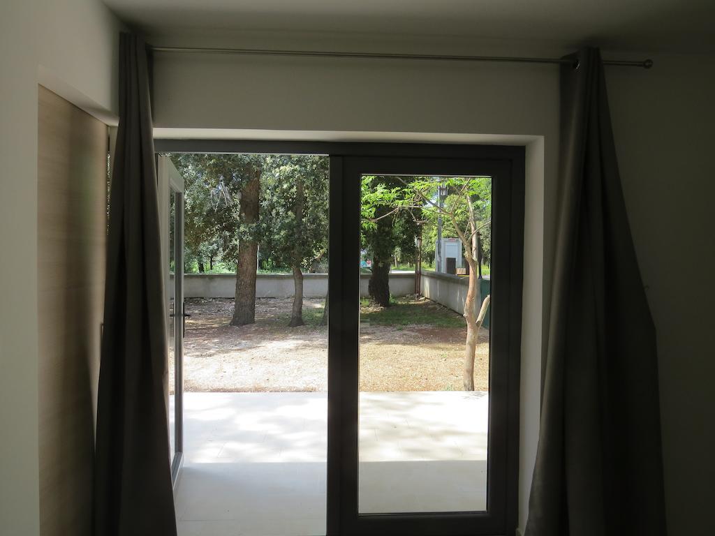 Camping Mia Bungalow & Mobile Home Biograd Na Moru Rum bild